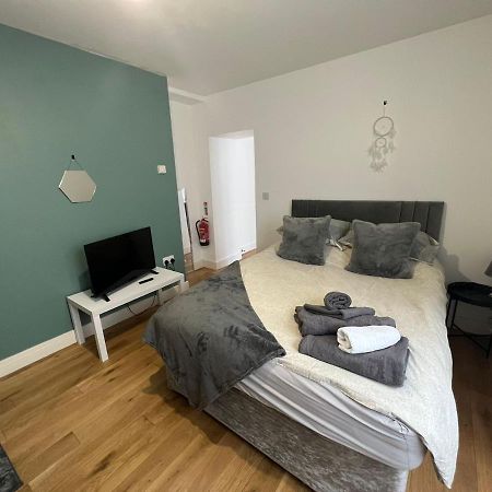Dream Weaver Apartment Swansea Buitenkant foto